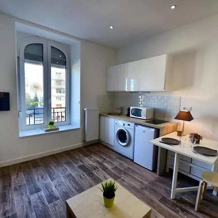 Les Du Parc Apartment *